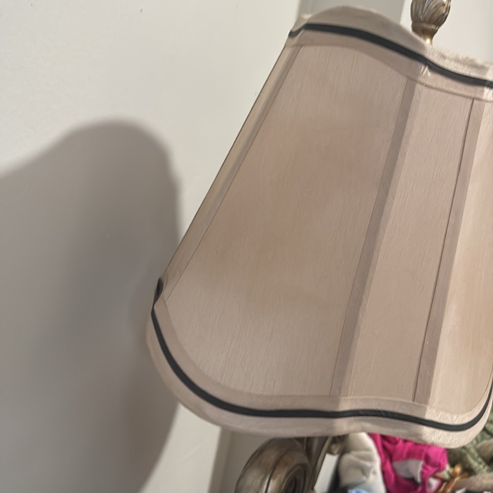 MACY’S - Elegant Tan Table Lamp set with shades - Picture 8 of 8